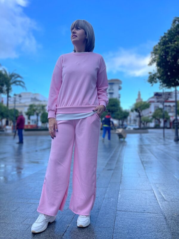 Conjunto Flow rosa. - Imagen 4
