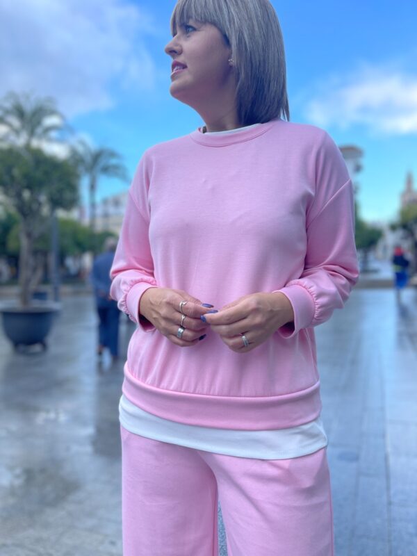 Conjunto Flow rosa. - Imagen 3