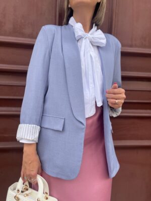 Chaqueta Sofia celeste.