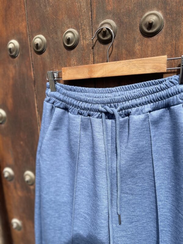 Pantalón globo azul vaquero. - Imagen 3