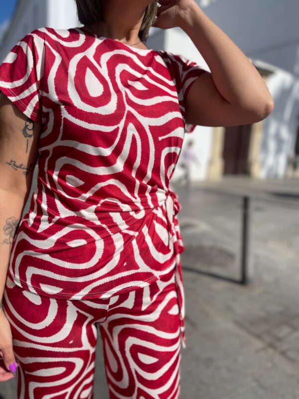 Conjunto Lorena rojo. - Imagen 4