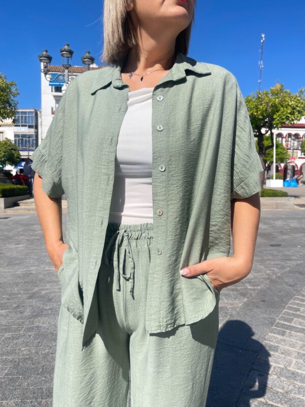 Conjunto DUTTI green. - Imagen 2