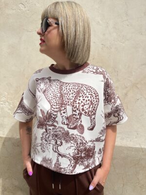 Camiseta Tiger marrón chocolate.