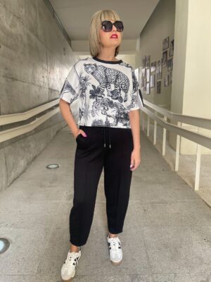 Pantalón globo negro.