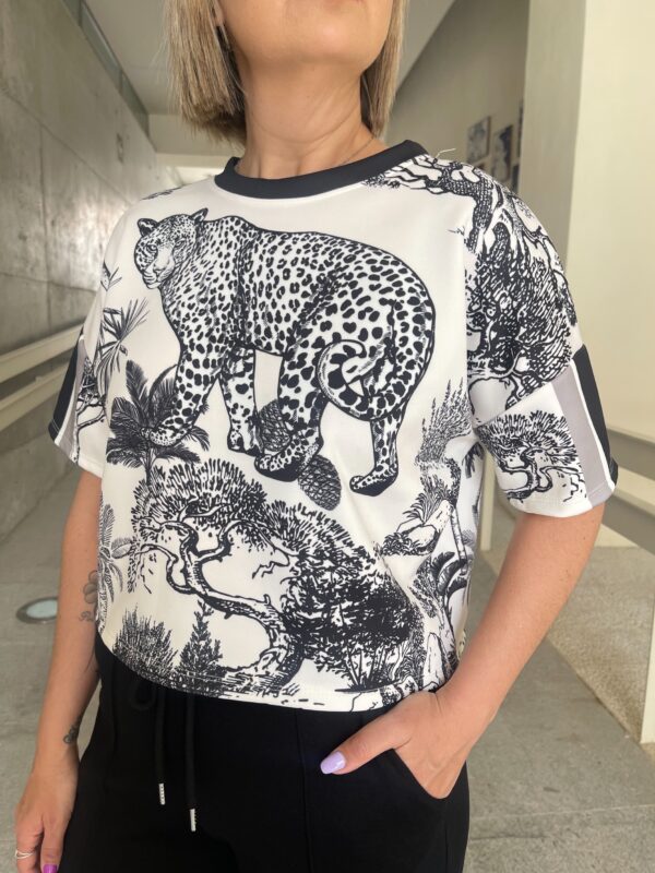 Camiseta Tiger negra. - Imagen 3