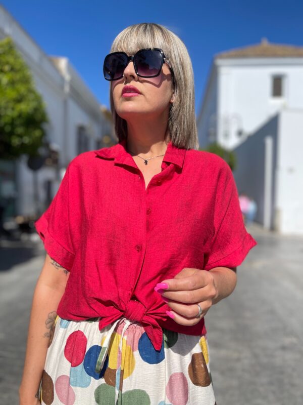 Camisa Selena roja.