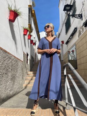 Vestido Chloe manga corta azul.