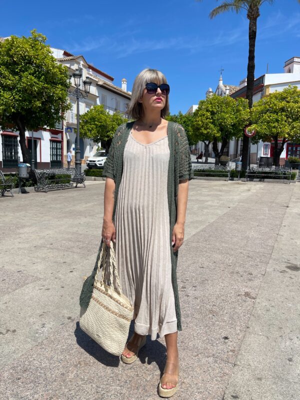 Vestido plisado Lino beige. - Imagen 4