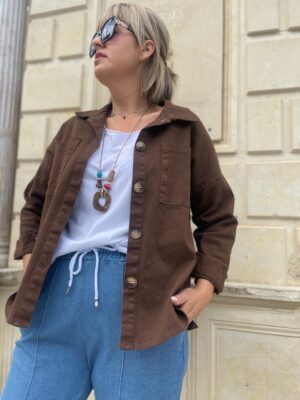 Sobrecamisa denim marrón chocolate.