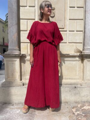 Conjunto Soft pantalón efecto falda burdeos.