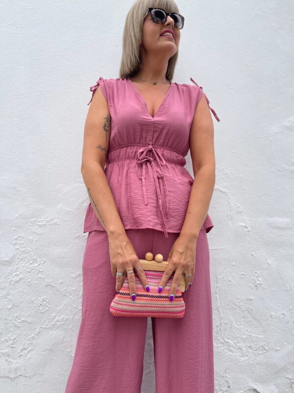 Conjunto Silvia Rosa.