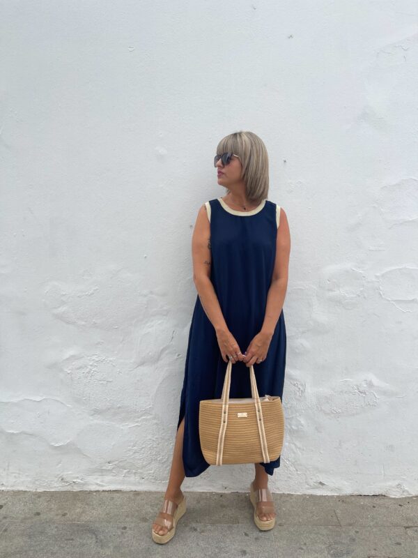 Vestido Cool Gold azul marino.