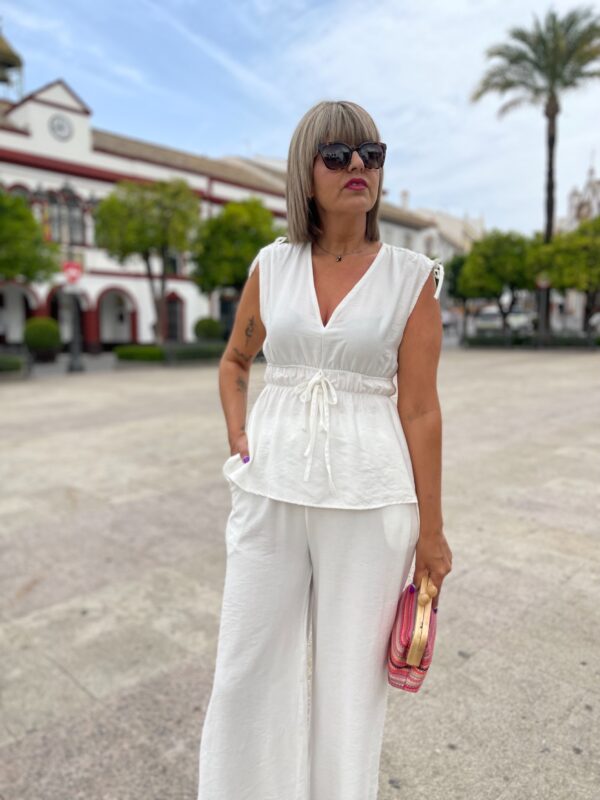 Conjunto Silvia blanco. - Imagen 3