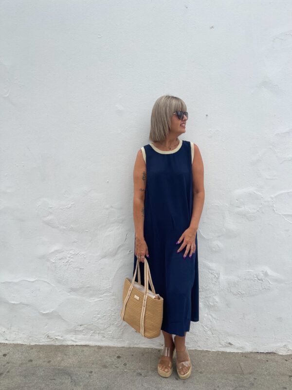 Vestido Cool Gold azul marino. - Imagen 2