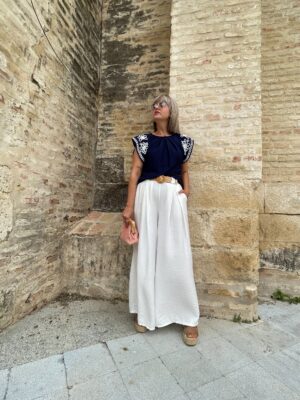 Pantalon, cinturón, pinzas blanco.