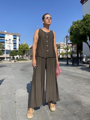 Conjunto Brisa ( pantalón efecto falda) marrón chocolate.