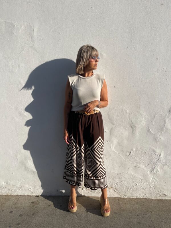 Top Sicilia hombreras beige. - Imagen 4