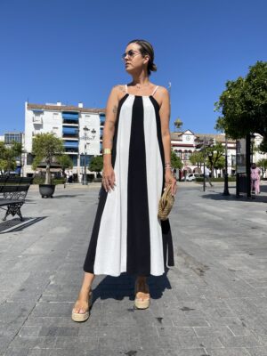 Vestido Savannah blanco-negro.