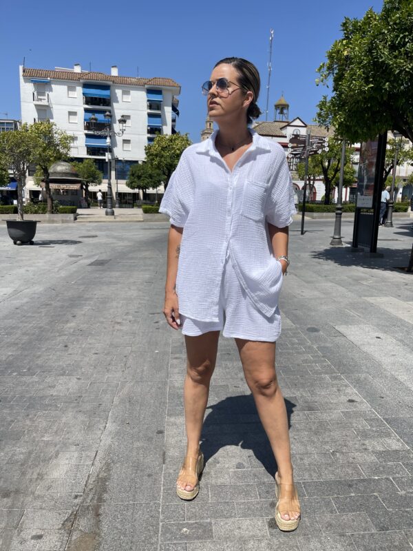 Conjunto beach white.