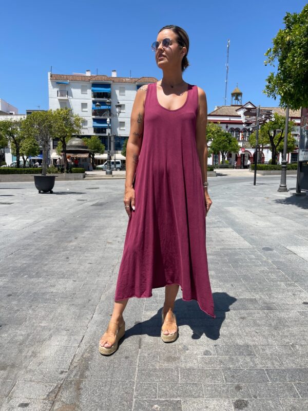 Vestido confort tirante ancho tinto