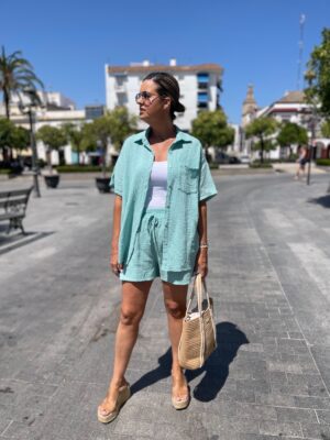 Conjunto beach turquesa.
