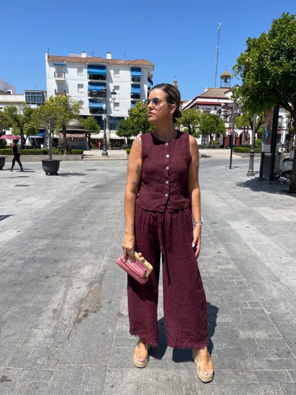 Conjunto 100 % lino burdeos. - Imagen 4