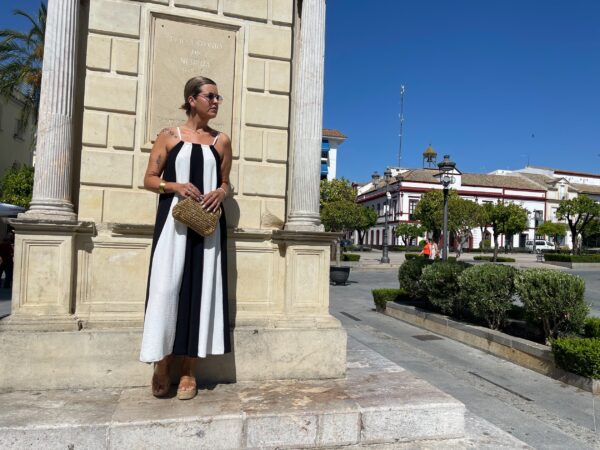 Vestido Savannah blanco-negro. - Imagen 2