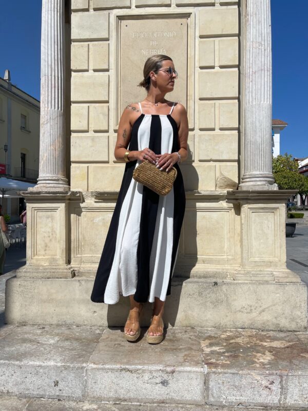 Vestido Savannah blanco-negro. - Imagen 3
