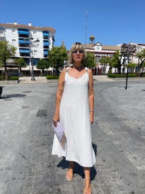 Vestido argollas beige.