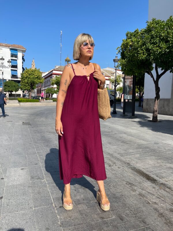 Vestido básico bolas burdeos. - Imagen 4