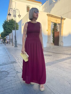 Conjunto Aitana burdeos.