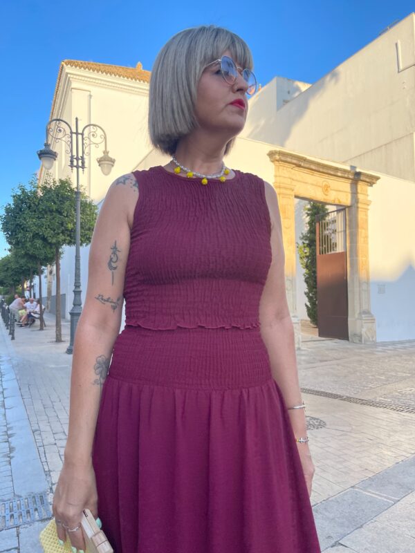 Conjunto Aitana burdeos. - Imagen 4