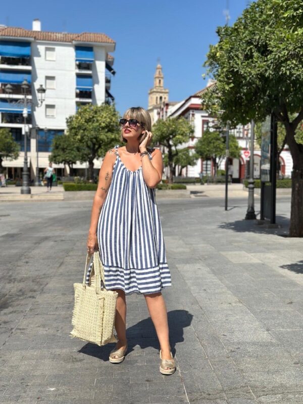 Vestido Sun Beach azul marino.