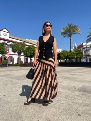 Falda Fair brown-black.