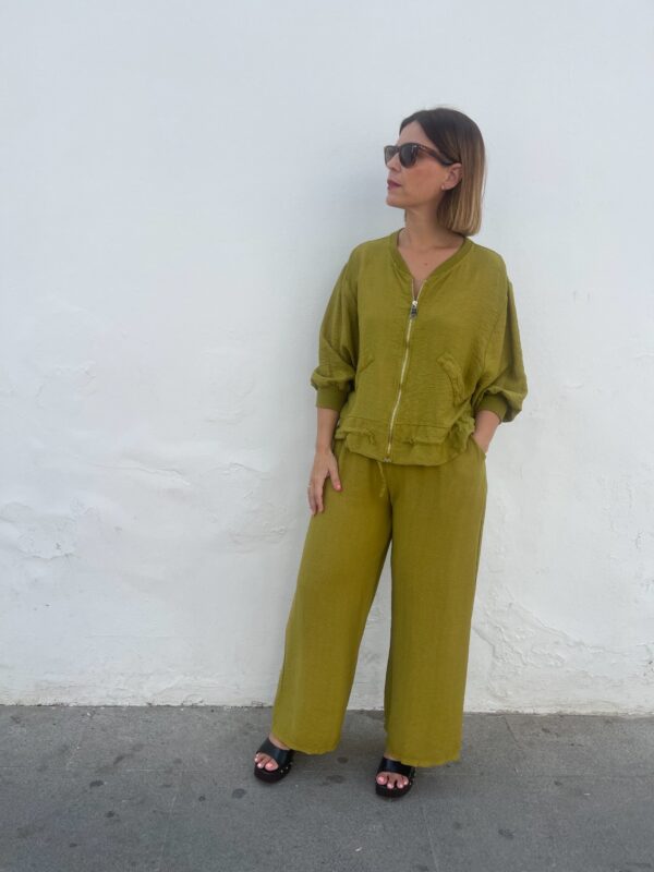 Conjunto Urban glow pistacho. - Imagen 5