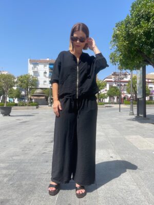 Conjunto Urban Glow negro.
