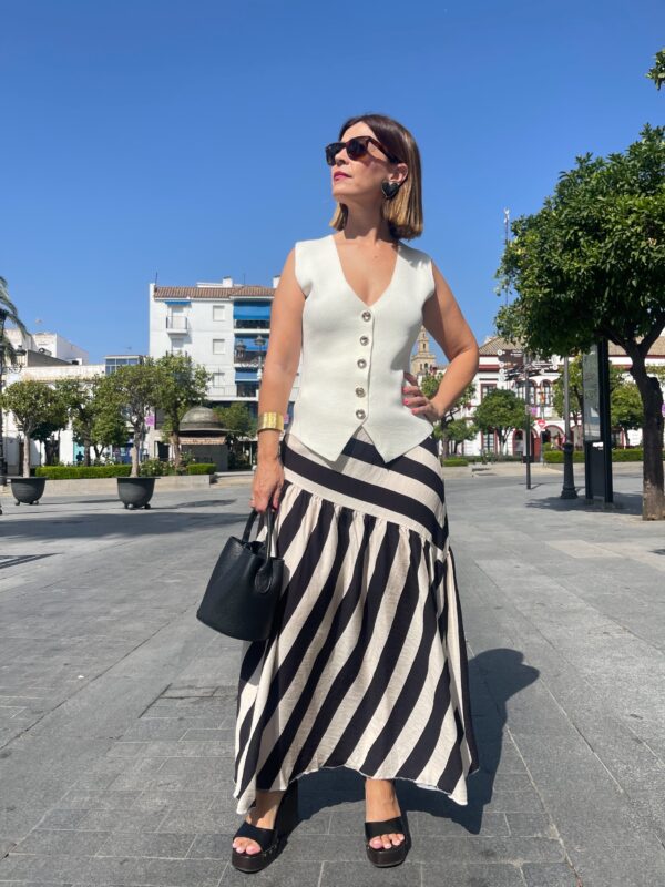 Falda Fair beige-black. - Imagen 2