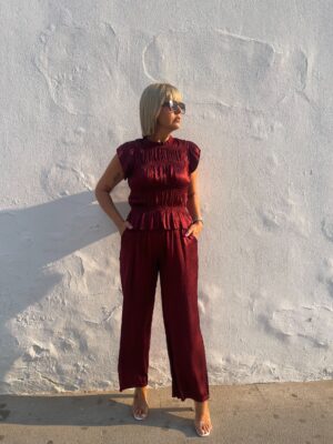 Conjunto Sunset Glow burdeos.
