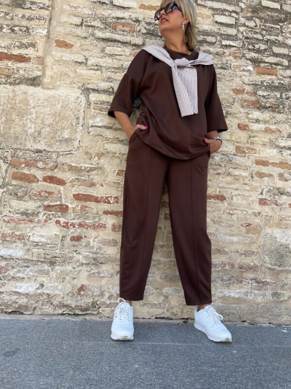 Conjunto Street Glow chocolat. - Imagen 2