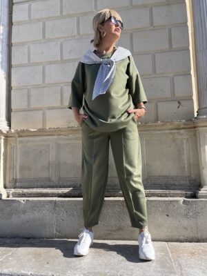 Conjunto Street Glow green.