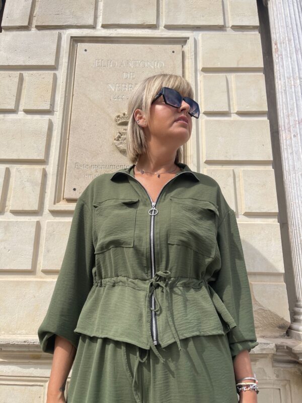 Conjunto Fresh Mood verde. - Imagen 3