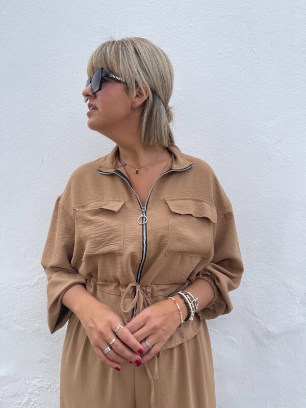 Conjunto Fresh Mood camel. - Imagen 4