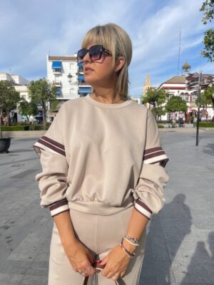 Conjunto Urban Easy beige.