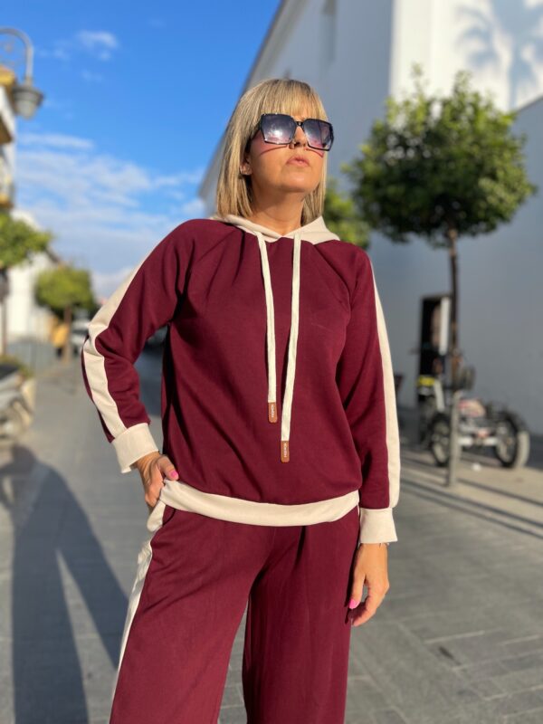 Conjunto Airfit burdeos. - Imagen 3