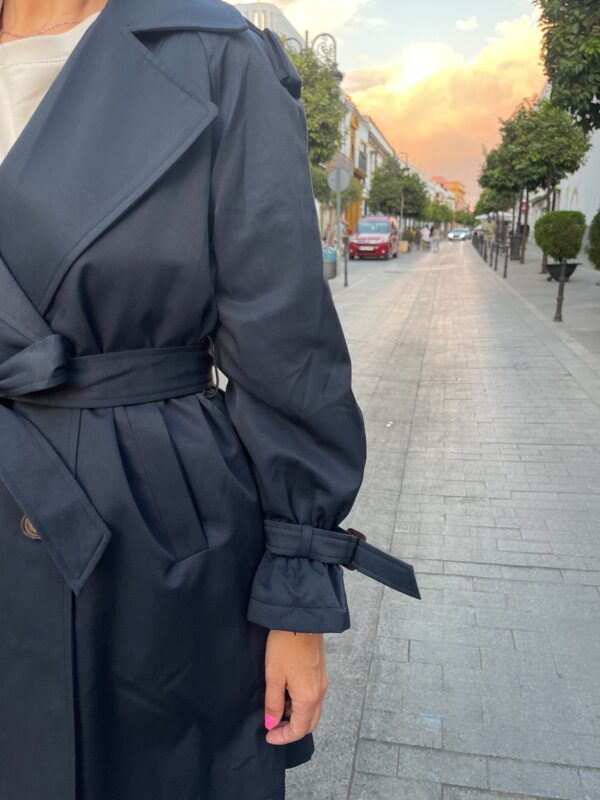 Gabardina premium azul marino. - Imagen 7