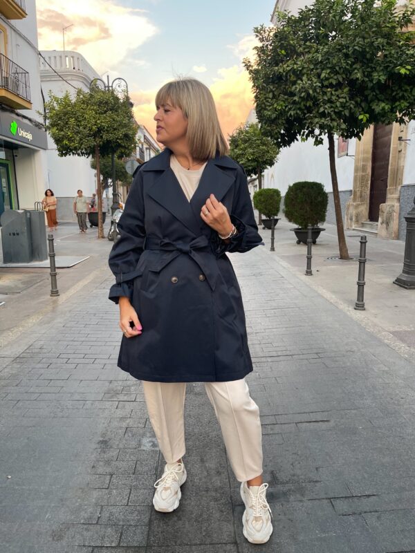 Gabardina premium azul marino. - Imagen 5