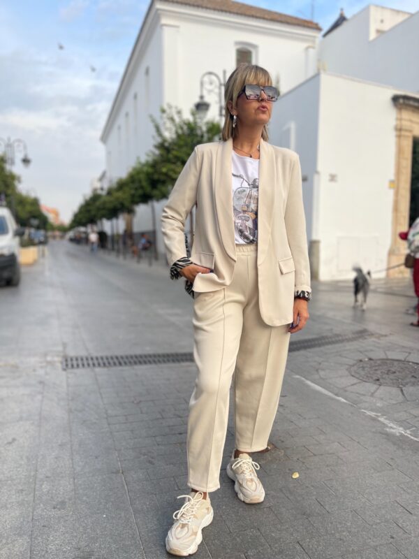 Pantalón Glow Style beige. - Imagen 4