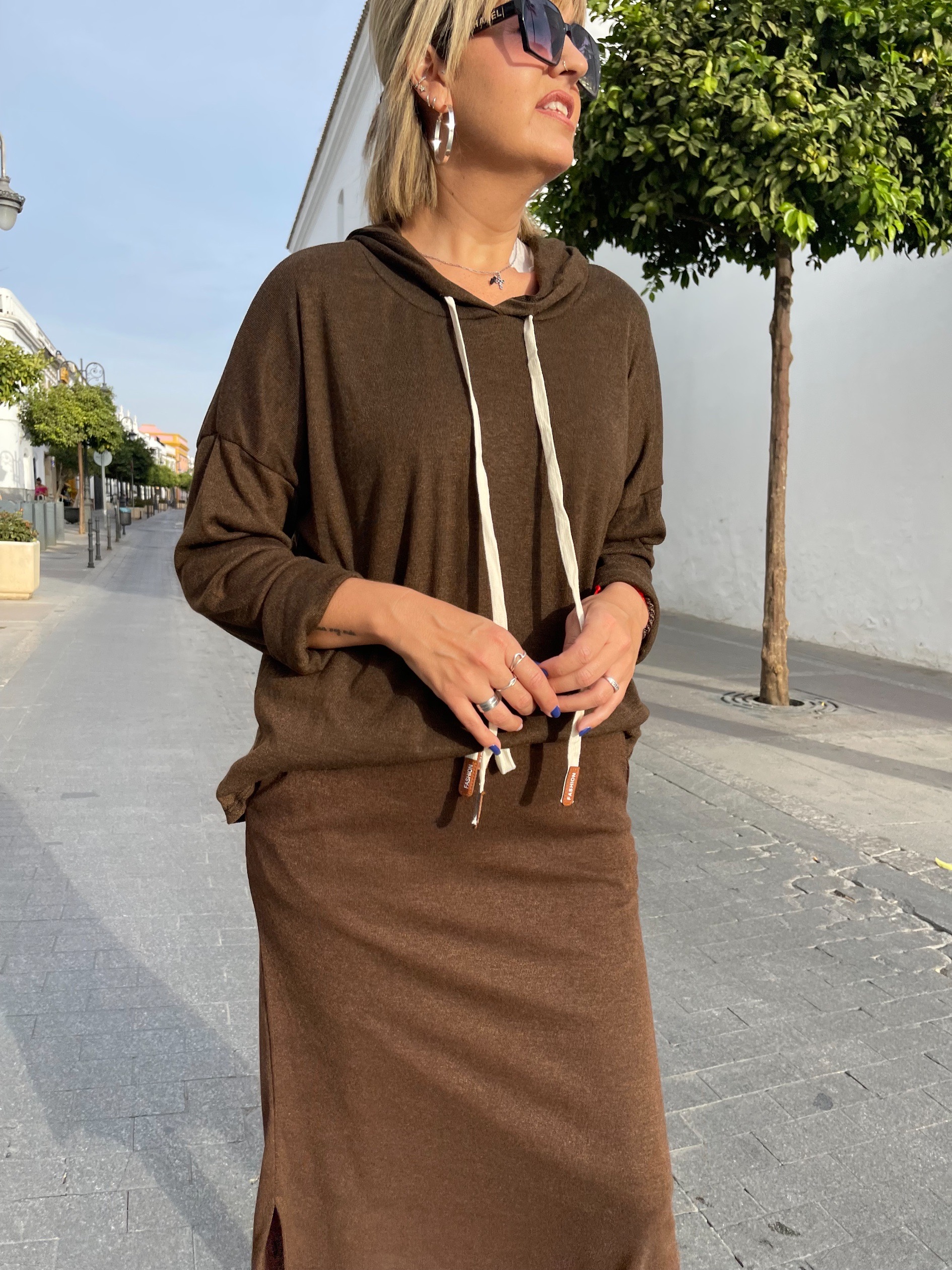 Conjunto Zoe marrón chocolate. - Imagen 2