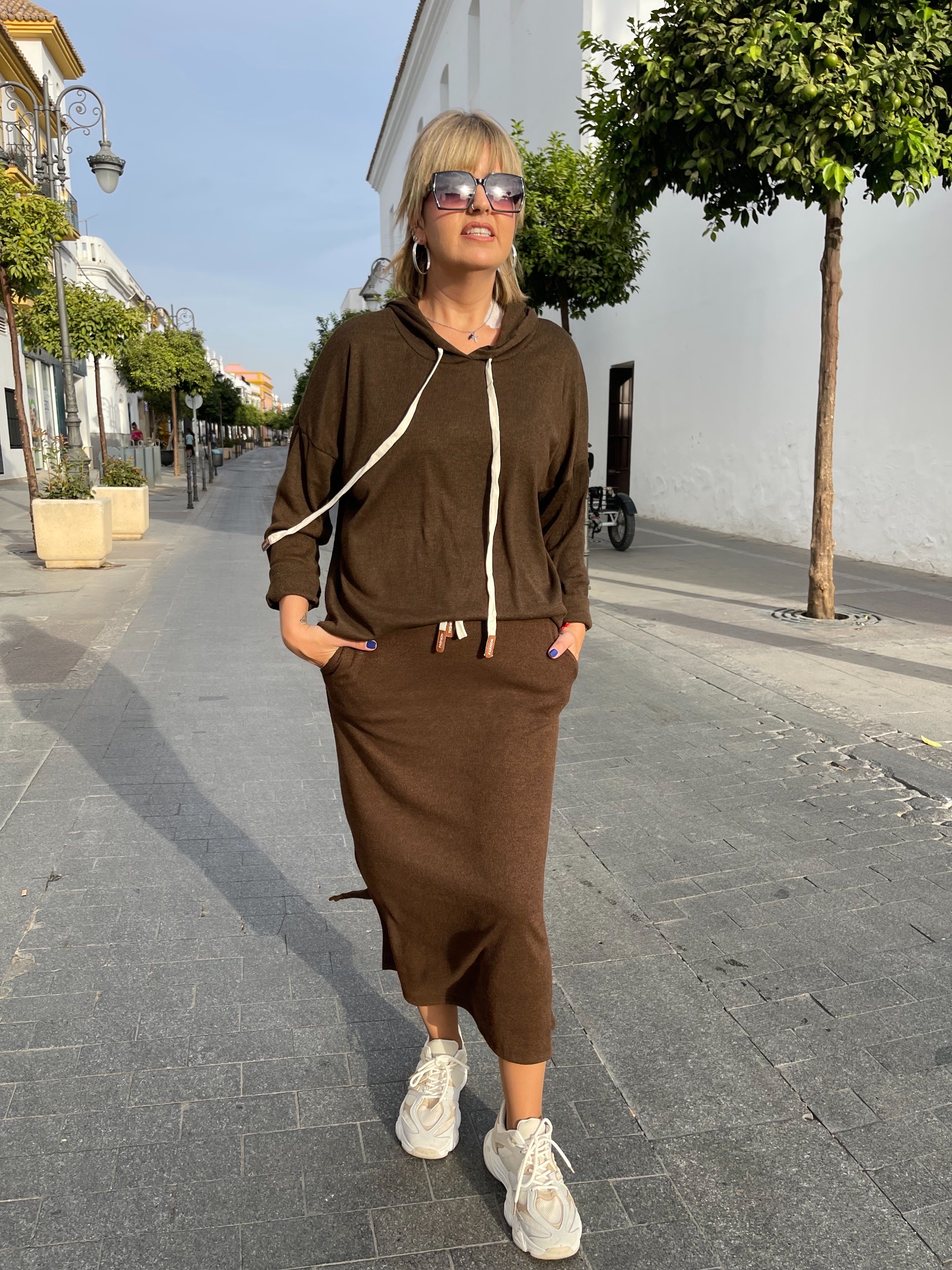 Conjunto Zoe marrón chocolate. - Imagen 5