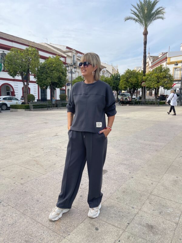 Conjunto Easy Style gris. - Imagen 5